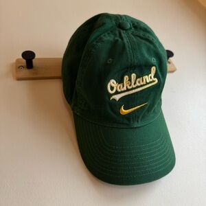 Green Nike Oakland Hat